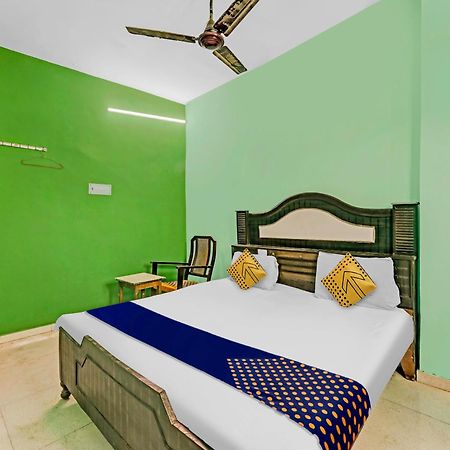 Spot On 81122 Saket Honest Hotel Ayodhya Экстерьер фото