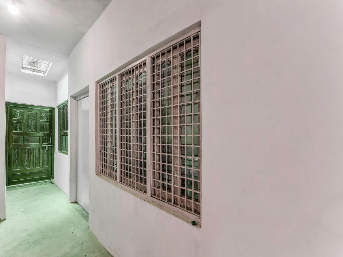 Spot On 81122 Saket Honest Hotel Ayodhya Экстерьер фото